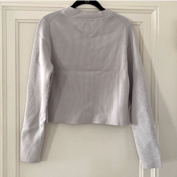 NWT 525 America ribbed cropped cardigan in light gray - Picture 4 of 5